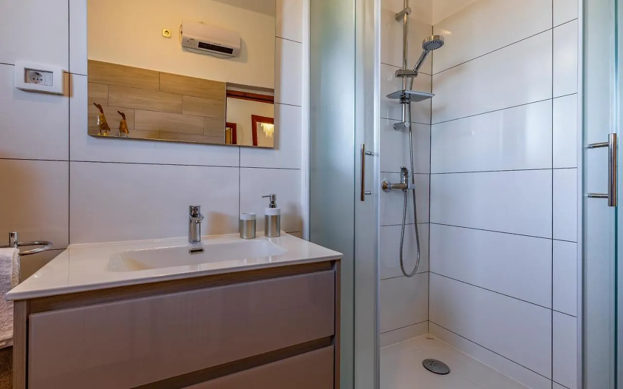 הוילה פולה Sweet House With Free Parking קרואטיה