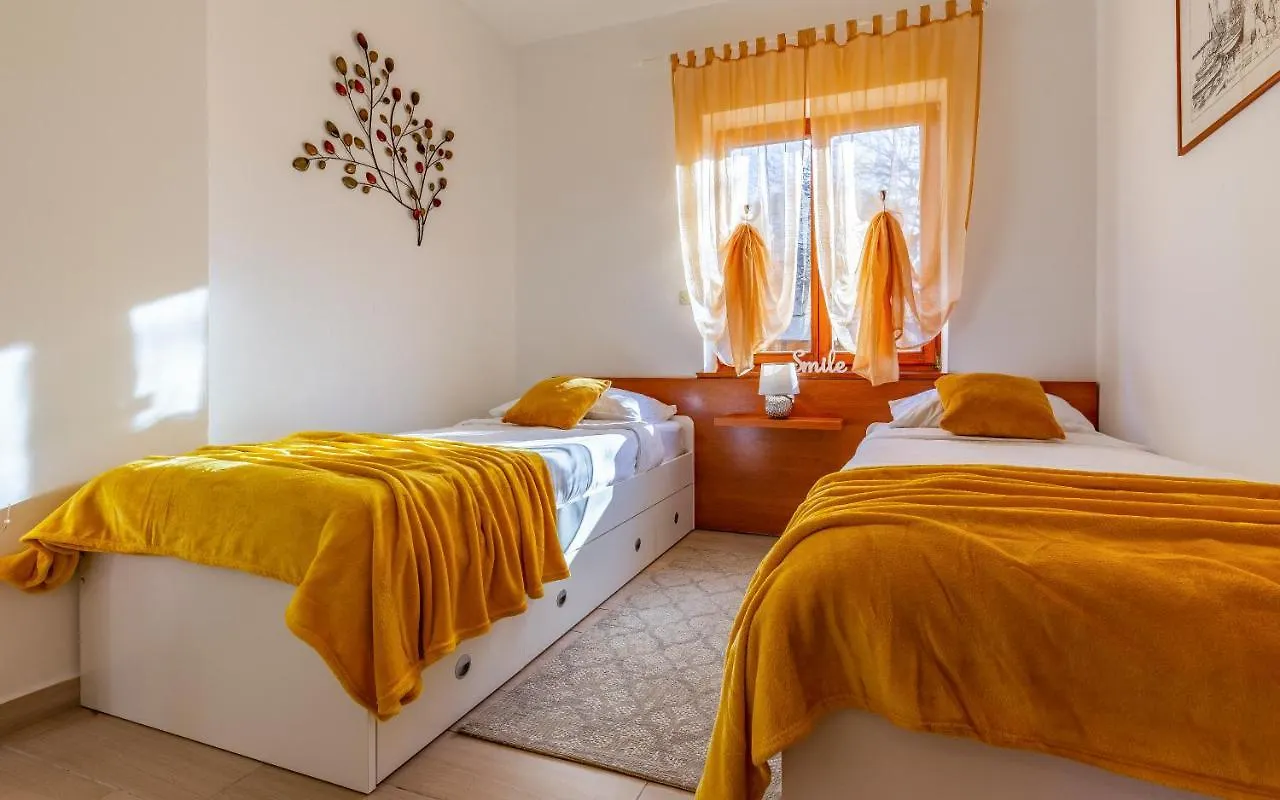 בית נופש הוילה פולה Sweet House With Free Parking קרואטיה